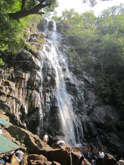 Pachmarhi bee fall